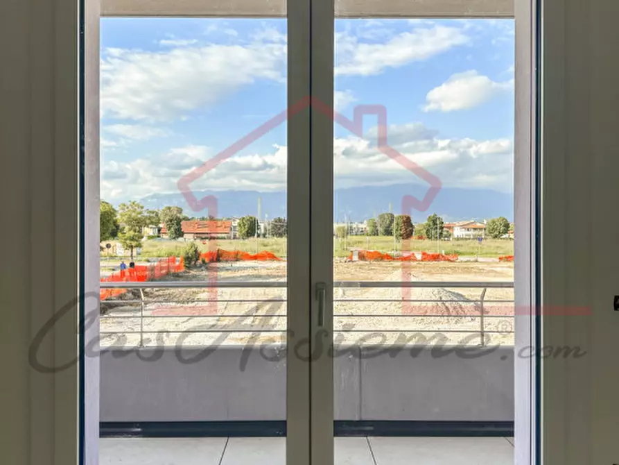 Immagine 32 di Appartamento in vendita  a Rossano Veneto