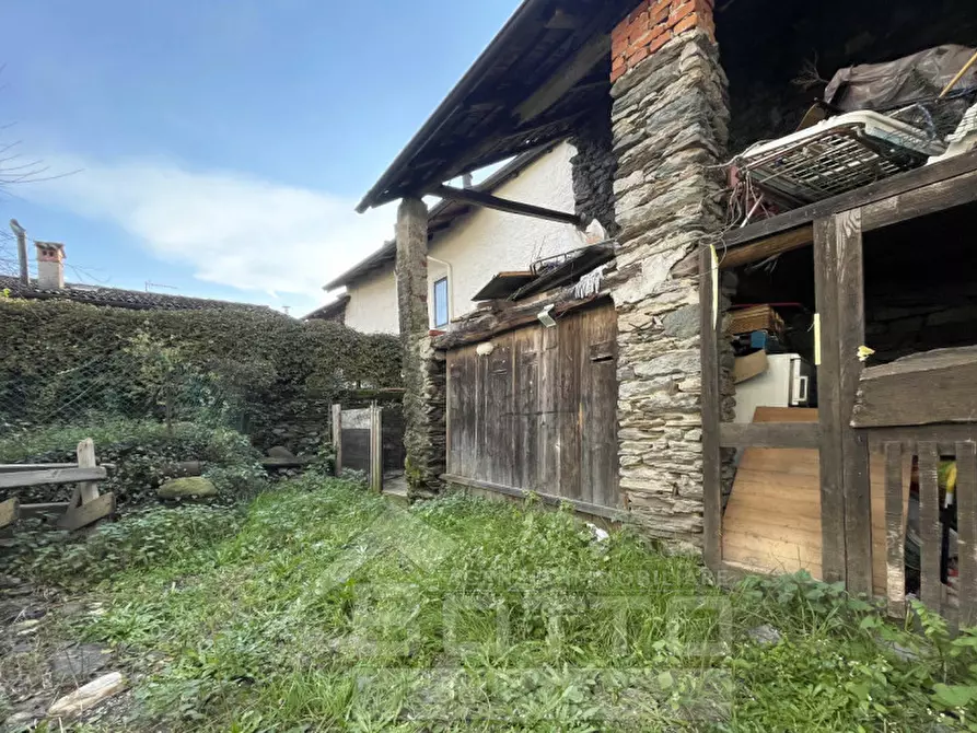 Immagine 12 di Appartamento in vendita  in Via Cavour 1 a Gignese