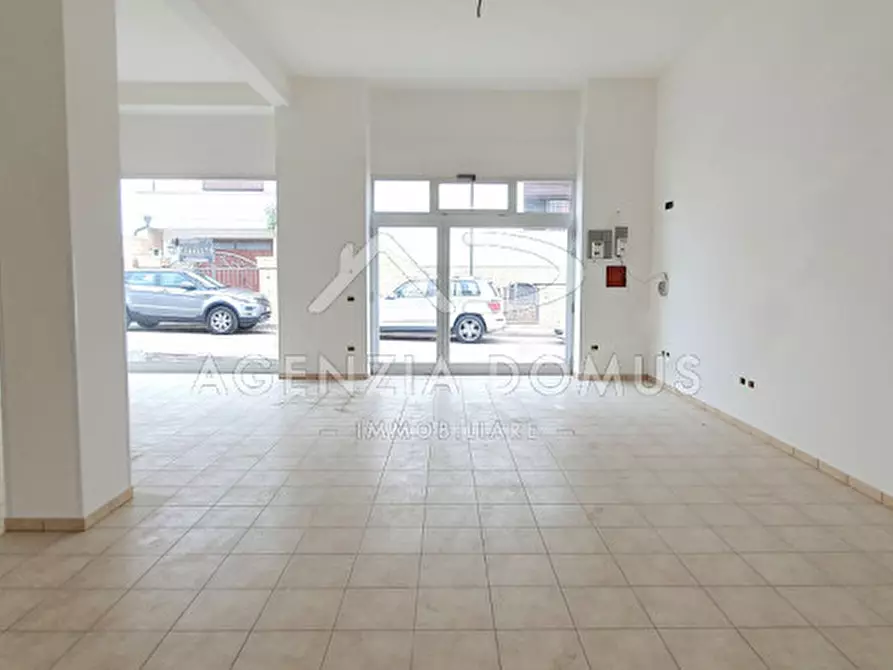 Immagine 8 di Magazzino in vendita  in via piemonte 25 a Racale