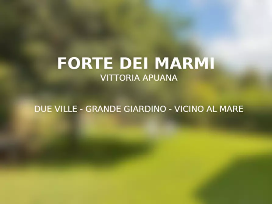 Immagine 1 di Villa in vendita  in via Canova a Forte Dei Marmi