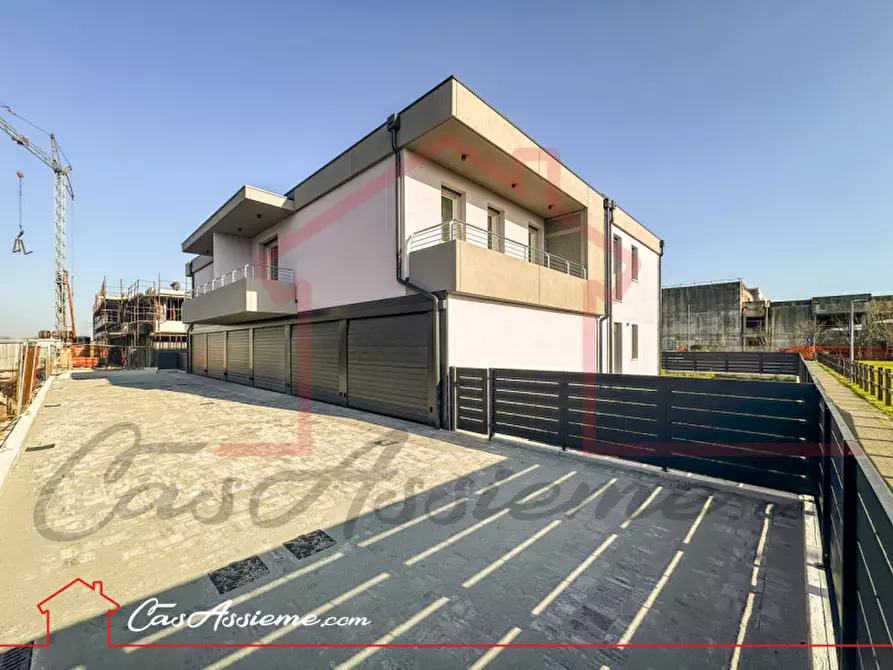 Immagine 32 di Appartamento in vendita  a Rossano Veneto