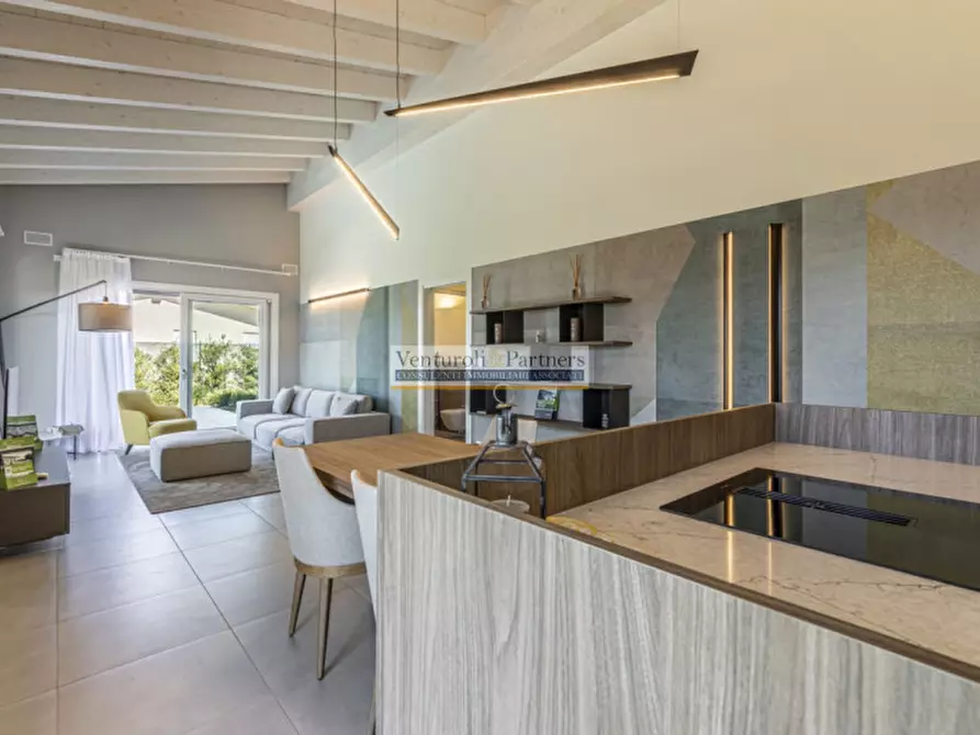 Immagine 10 di Villa in vendita  in via bolognina a Bedizzole