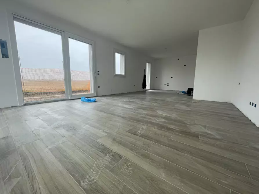 Immagine 1 di Casa quadrifamiliare in vendita  in VIA NIEVO a Rubano