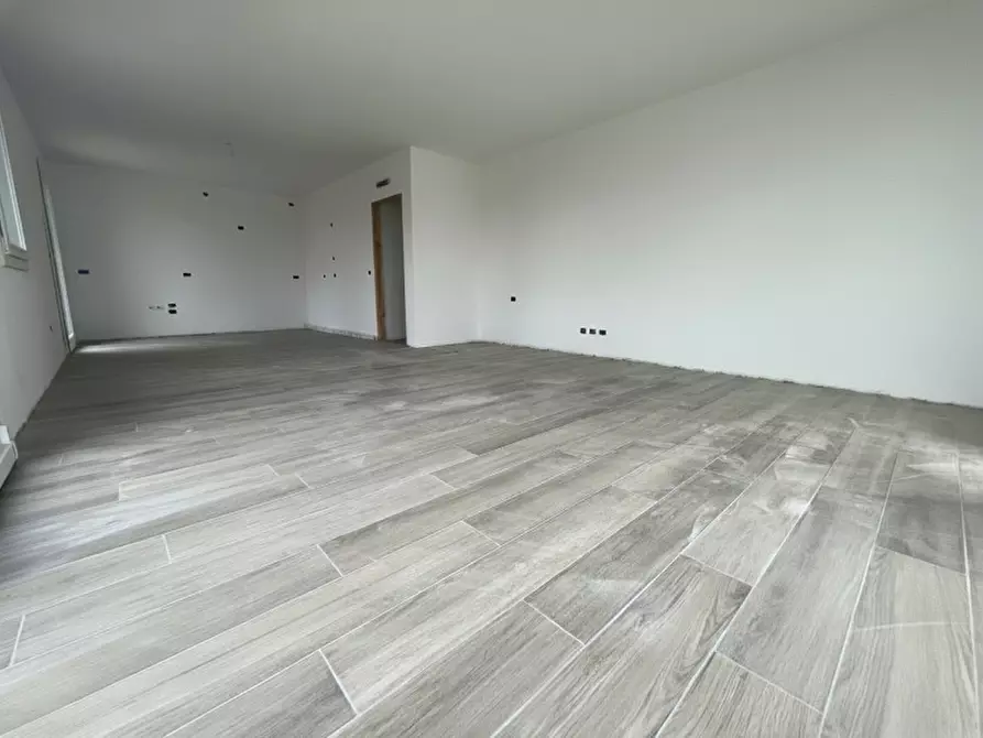 Immagine 2 di Casa quadrifamiliare in vendita  in VIA NIEVO a Rubano