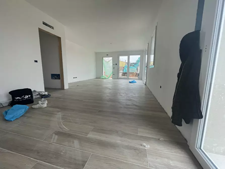 Immagine 3 di Casa quadrifamiliare in vendita  in VIA NIEVO a Rubano