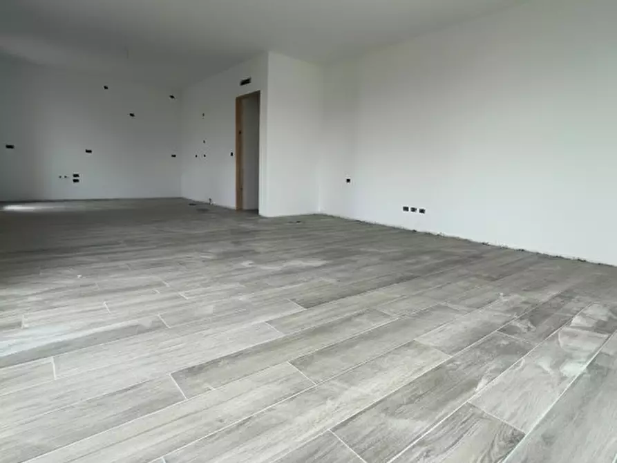 Immagine 5 di Casa quadrifamiliare in vendita  in VIA NIEVO a Rubano