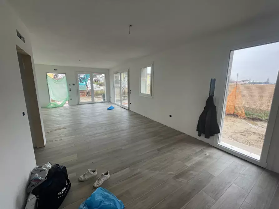 Immagine 7 di Casa quadrifamiliare in vendita  in VIA NIEVO a Rubano