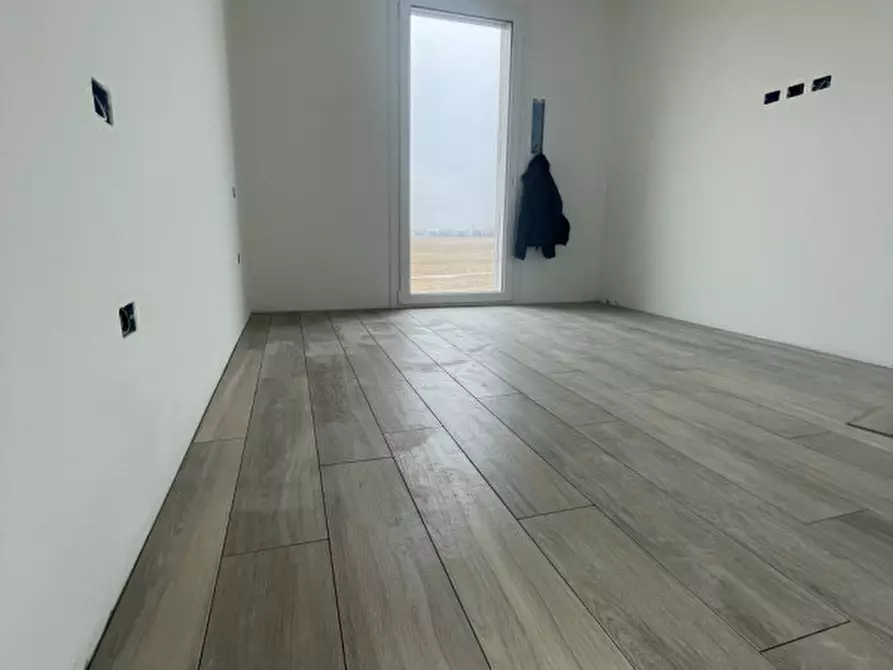 Immagine 9 di Casa quadrifamiliare in vendita  in VIA NIEVO a Rubano