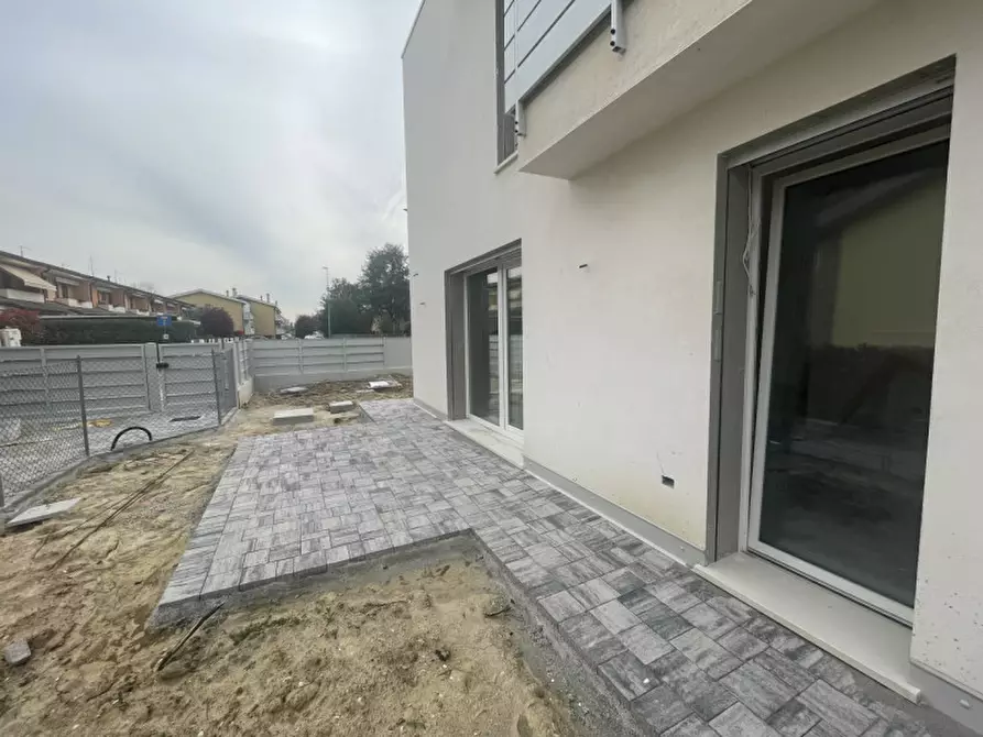 Immagine 16 di Casa quadrifamiliare in vendita  in VIA NIEVO a Rubano