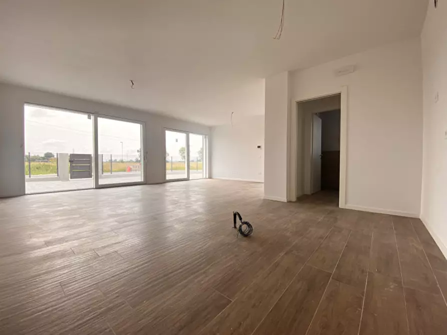 Immagine 2 di Palazzo in vendita  in Via A. Feriani a Montegalda