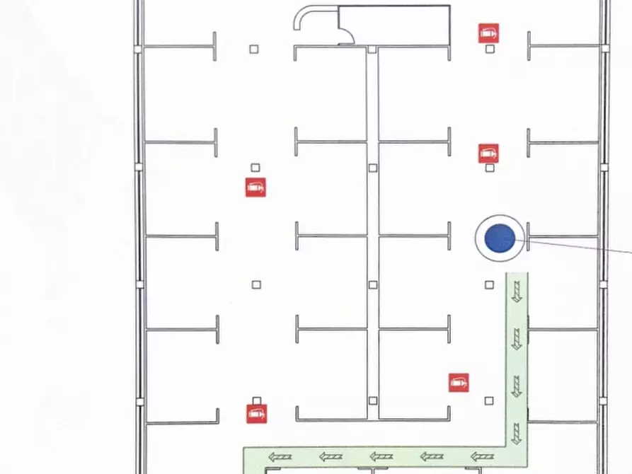 Immagine 10 di Negozio in affitto  in Via Gastone Maresca a Roma