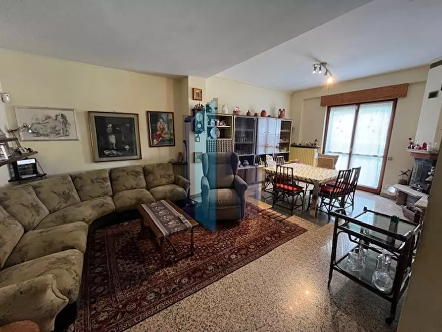 Immagine 11 di Casa bifamiliare in vendita  in Via Garibaldi a Curno