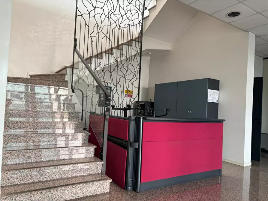 Immagine 4 di Capannone industriale in affitto  a Dueville