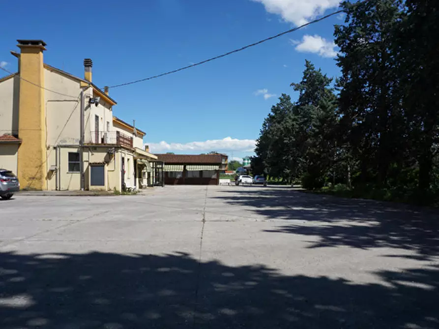 Immagine 2 di Attività commerciale in vendita  in Frazione san faustino, 31 a Fidenza