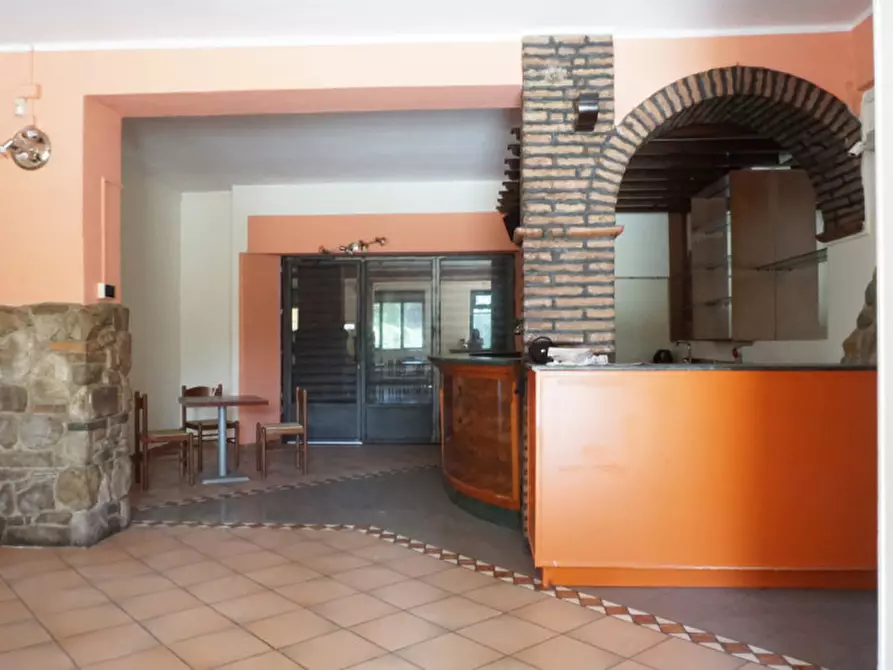 Immagine 13 di Attività commerciale in vendita  in Frazione san faustino, 31 a Fidenza