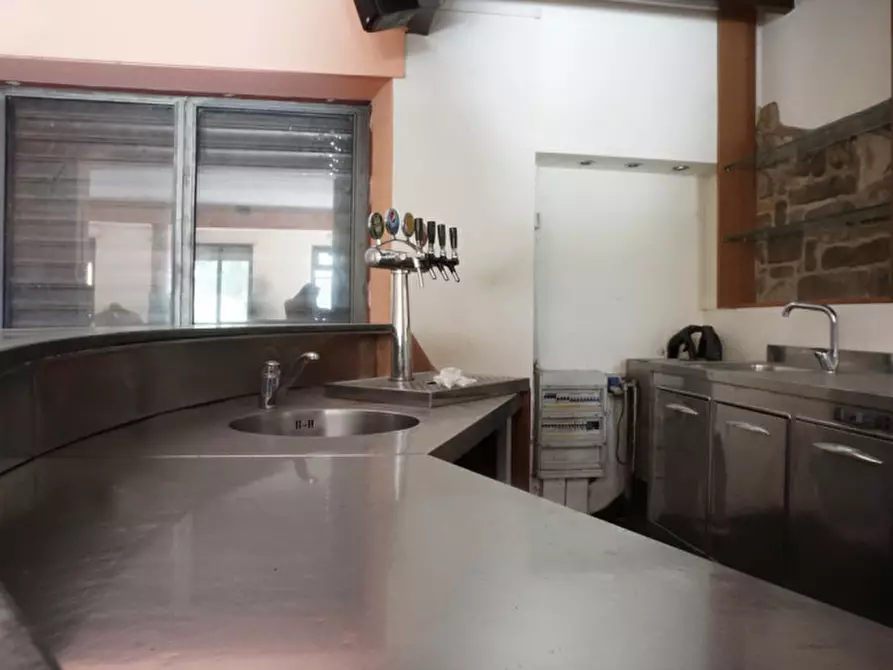 Immagine 17 di Attività commerciale in vendita  in Frazione san faustino, 31 a Fidenza