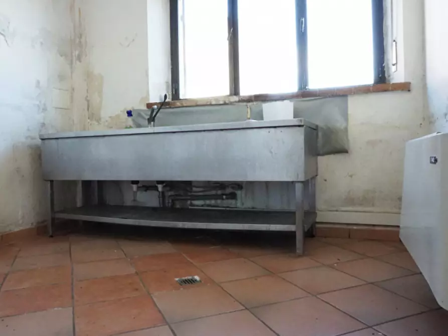 Immagine 24 di Attività commerciale in vendita  in Frazione san faustino, 31 a Fidenza