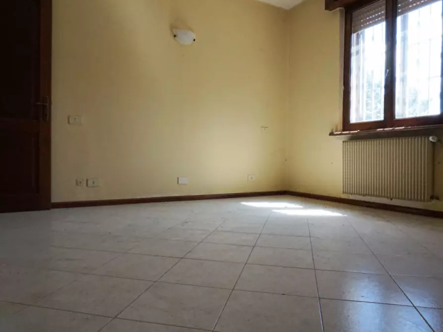 Immagine 38 di Attività commerciale in vendita  in Frazione san faustino, 31 a Fidenza