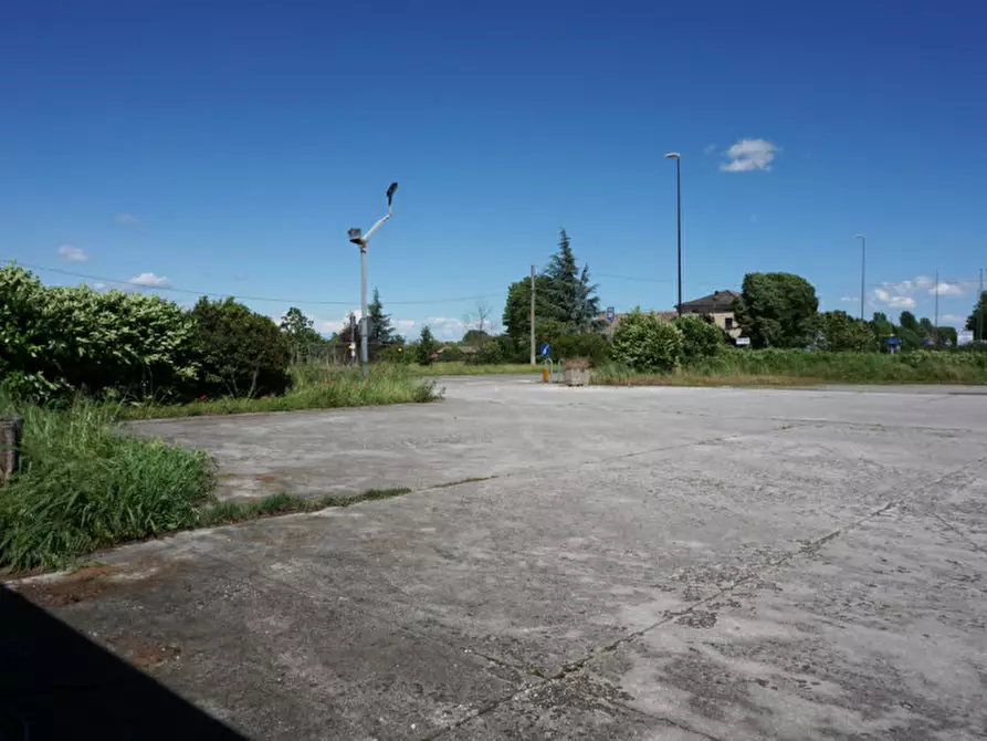 Immagine 54 di Attività commerciale in vendita  in Frazione san faustino, 31 a Fidenza