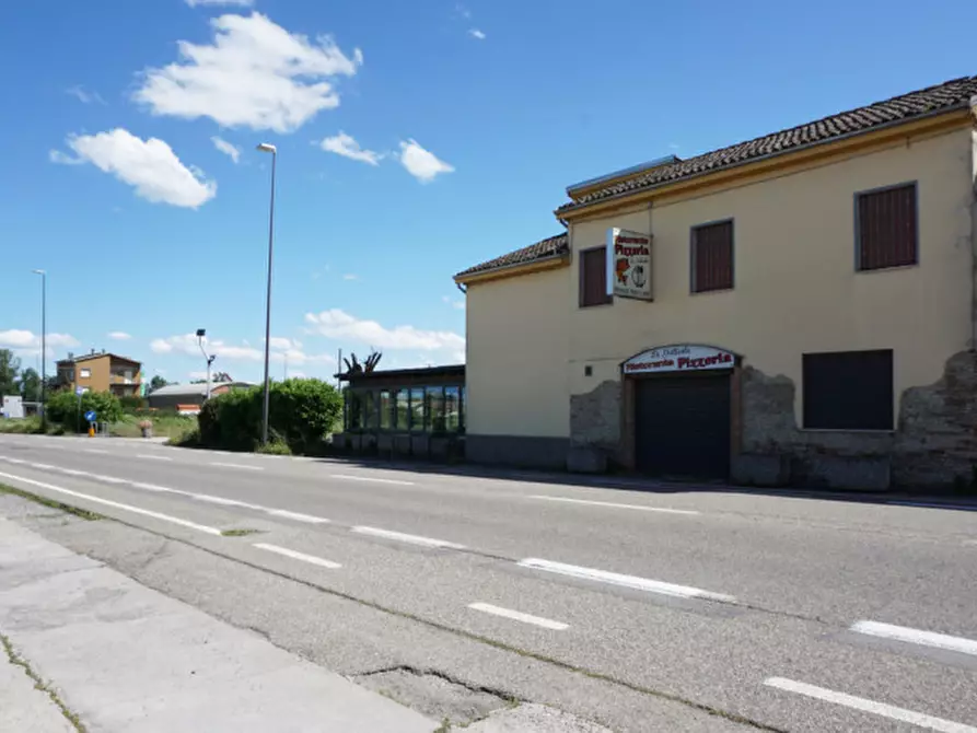 Immagine 56 di Attività commerciale in vendita  in Frazione san faustino, 31 a Fidenza