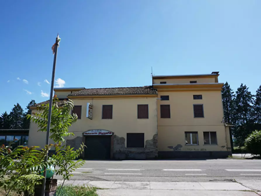 Immagine 57 di Attività commerciale in vendita  in Frazione san faustino, 31 a Fidenza