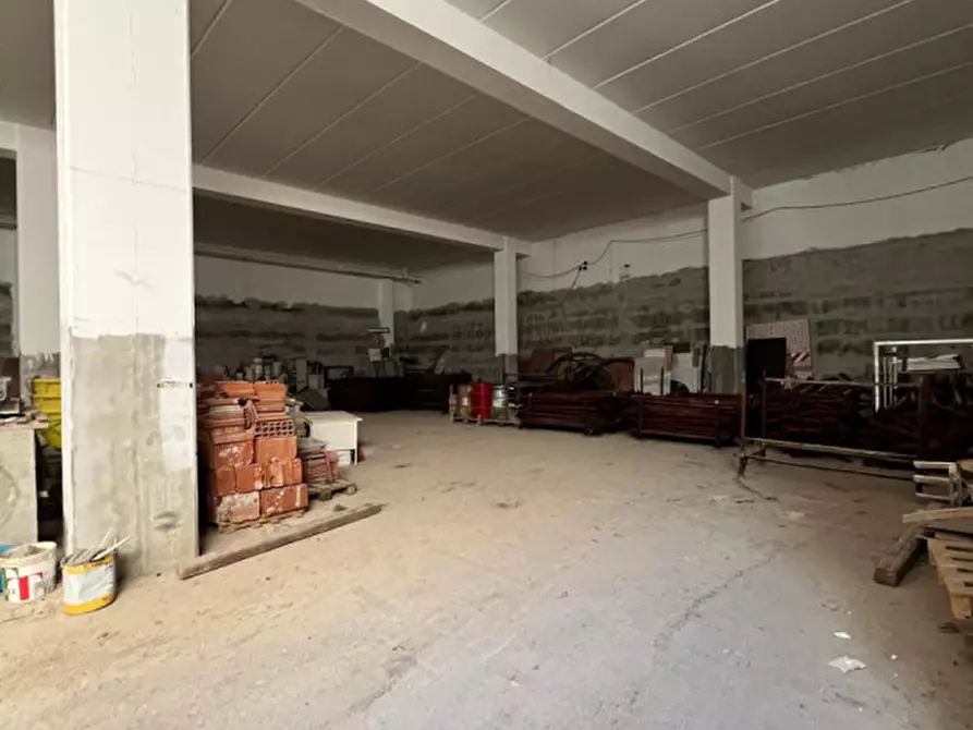 Immagine 15 di Capannone industriale in vendita  in PREDDA NIEDDA 42 a Sassari