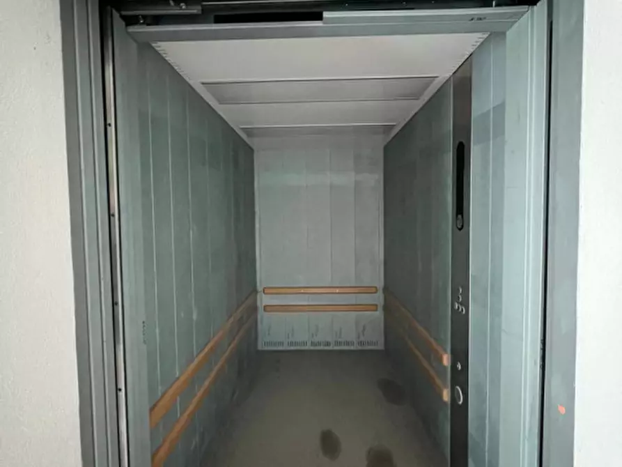 Immagine 22 di Capannone industriale in vendita  in PREDDA NIEDDA 42 a Sassari