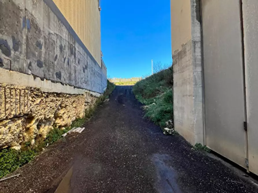 Immagine 29 di Capannone industriale in vendita  in PREDDA NIEDDA 42 a Sassari