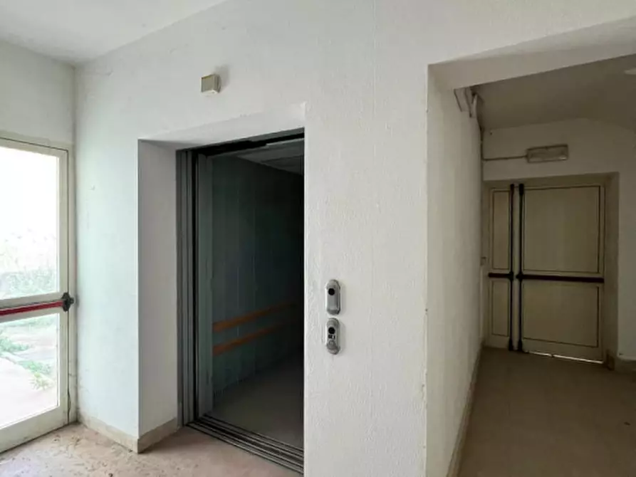 Immagine 11 di Capannone industriale in vendita  in PREDDA NIEDDA 42 a Sassari