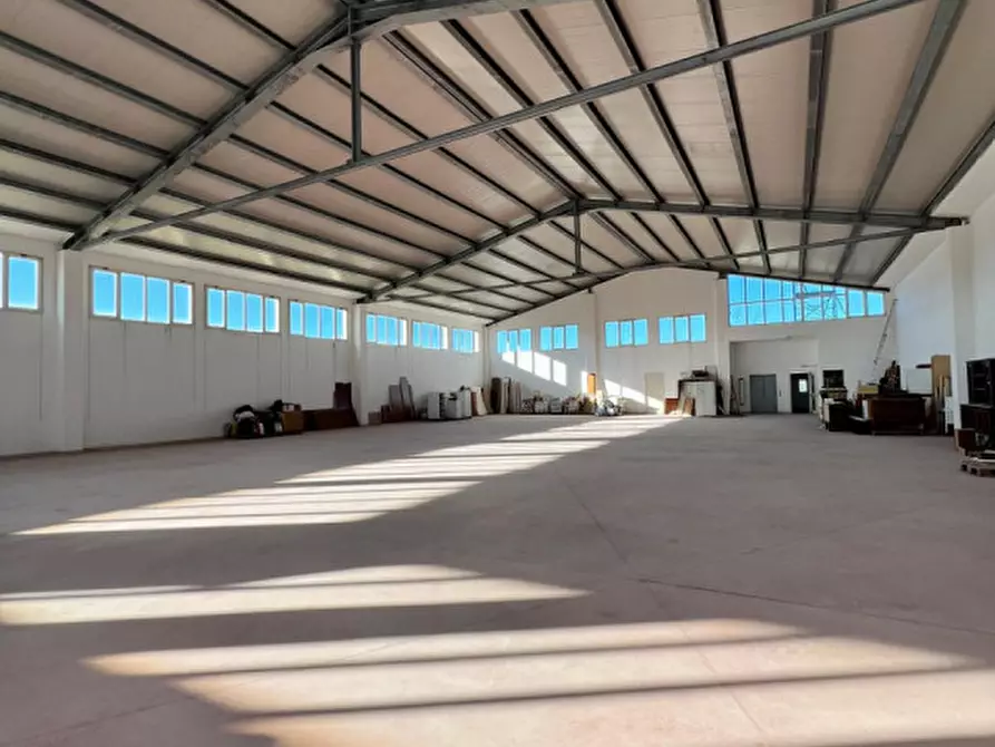 Immagine 17 di Capannone industriale in vendita  in PREDDA NIEDDA 42 a Sassari