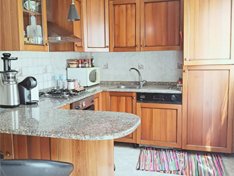 Immagine 2 di Appartamento in vendita  in Strada Nuova a Parma