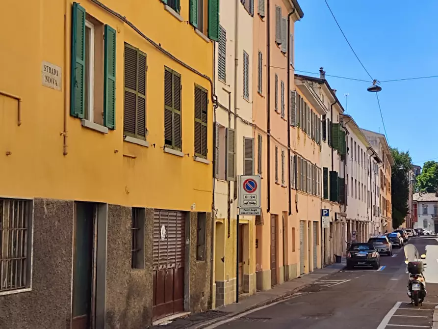 Immagine 2 di Appartamento in vendita  in Strada Nuova a Parma