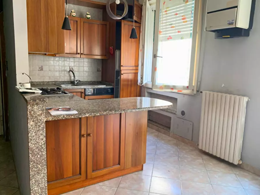 Immagine 10 di Appartamento in vendita  in Strada Nuova a Parma