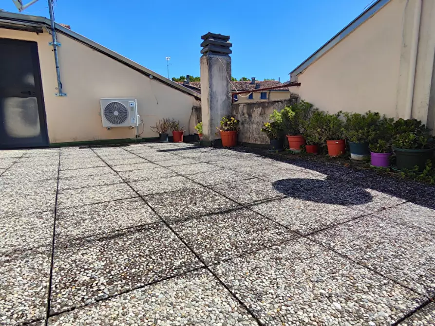 Immagine 21 di Appartamento in vendita  in Strada Nuova a Parma