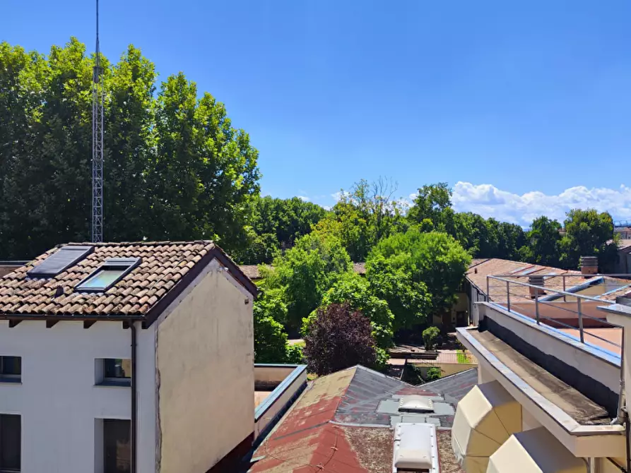 Immagine 22 di Appartamento in vendita  in Strada Nuova a Parma