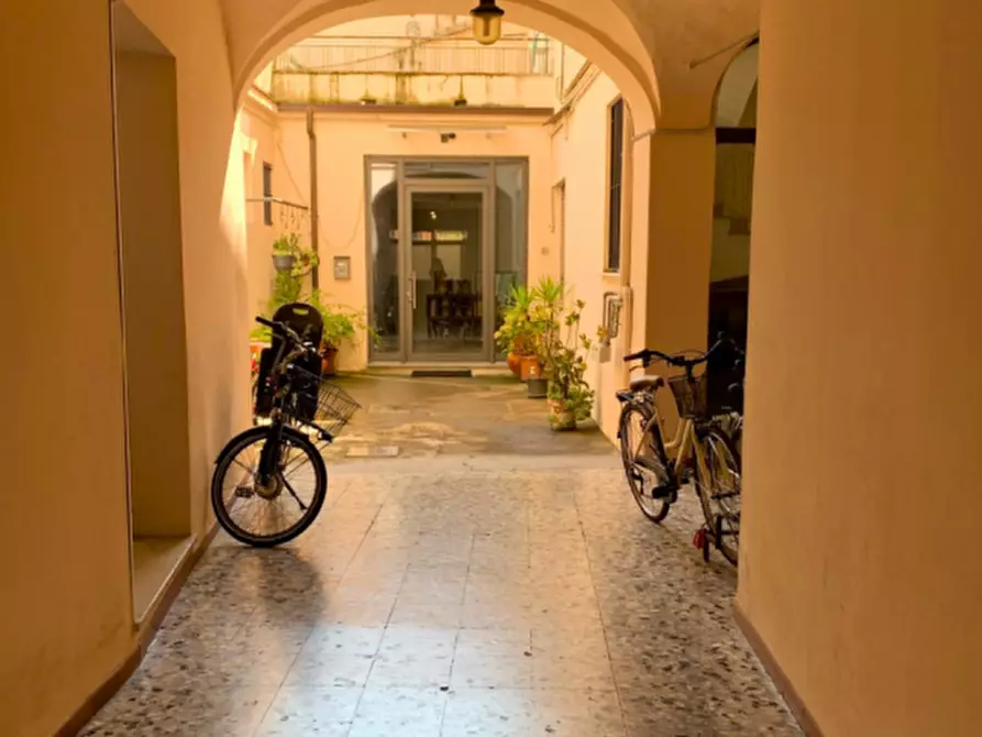 Immagine 31 di Appartamento in vendita  in Strada Nuova a Parma