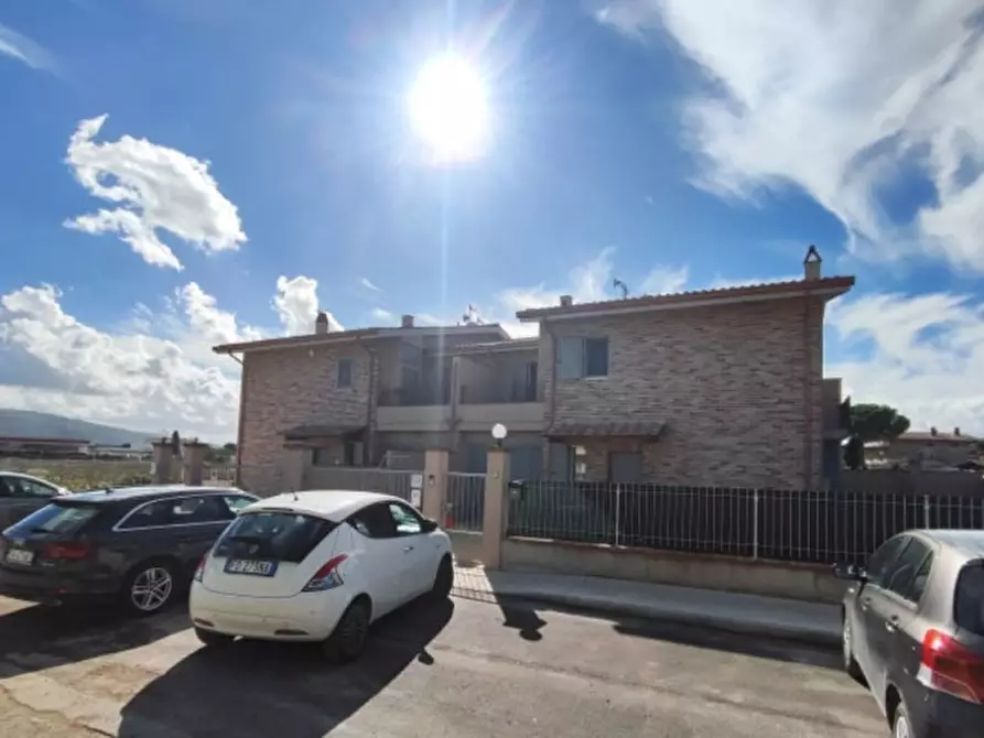 Immagine 4 di Casa quadrifamiliare in vendita  a Perugia