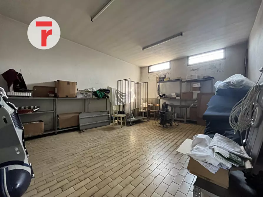 Immagine 21 di Palazzo in vendita  in Via Del Donatore a Curtarolo