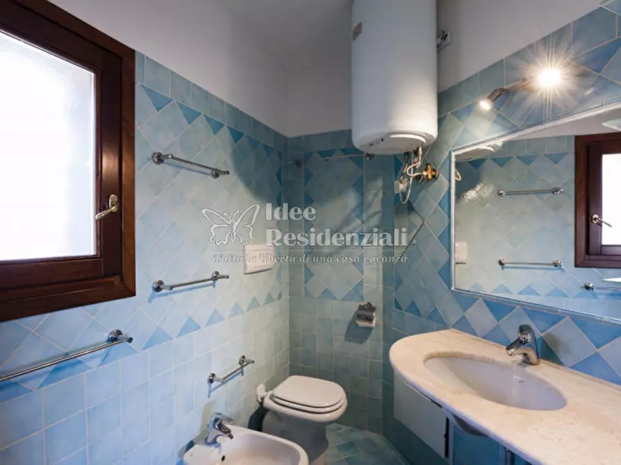 Immagine 12 di Appartamento in vendita  in Via dei Pini a Golfo Aranci