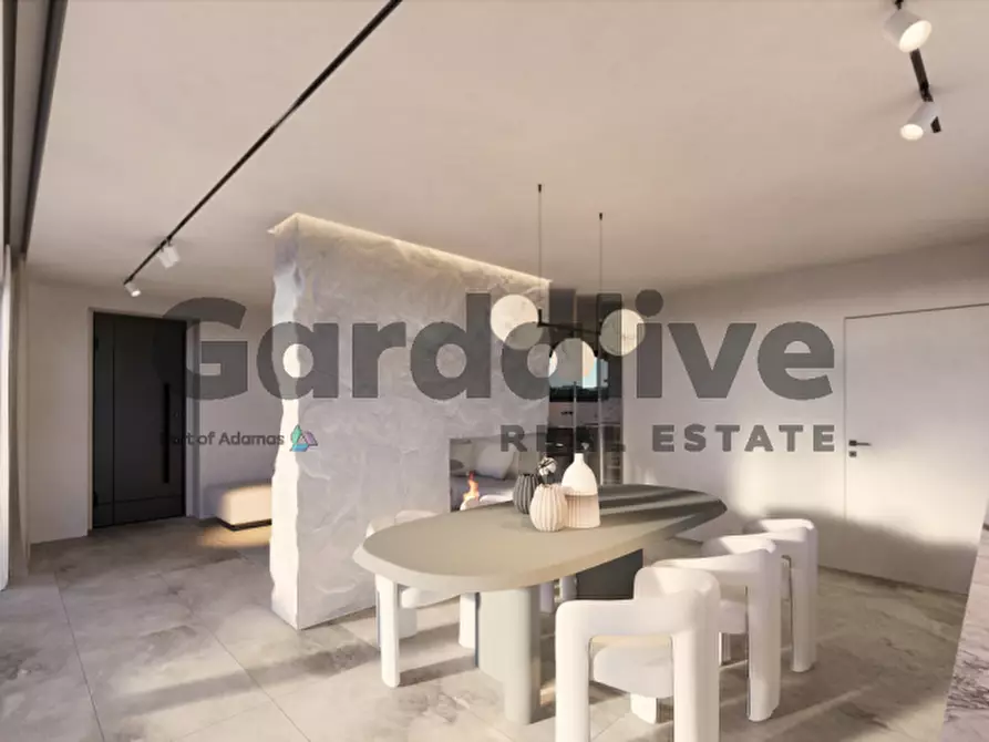 Immagine 9 di Villa in vendita  a Manerba Del Garda