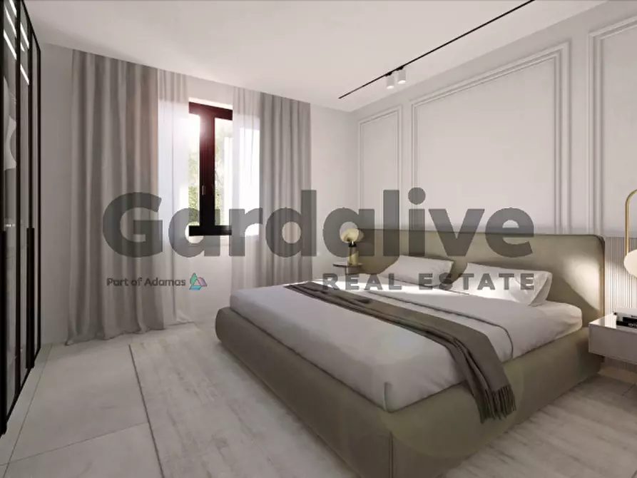 Immagine 11 di Villa in vendita  a Manerba Del Garda