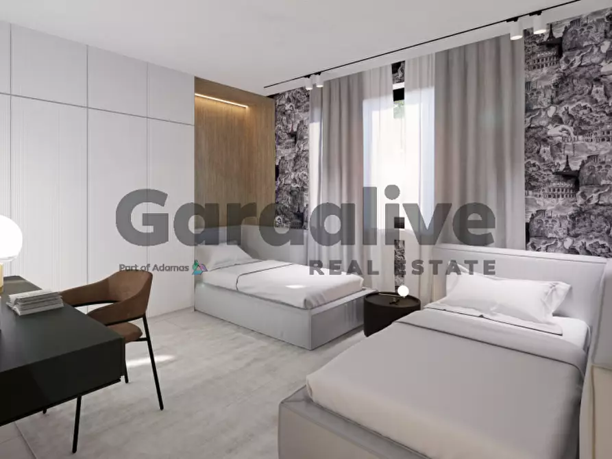 Immagine 12 di Villa in vendita  a Manerba Del Garda