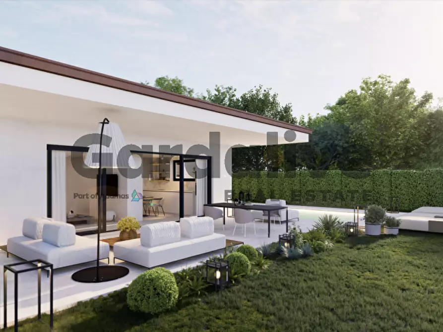 Immagine 14 di Villa in vendita  a Manerba Del Garda