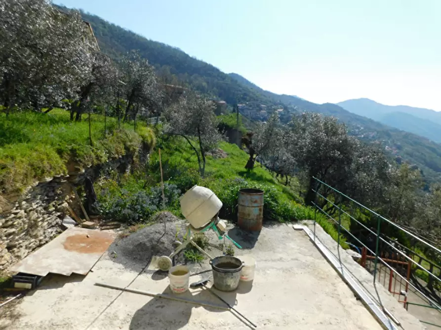 Immagine 12 di Casa indipendente in vendita  in Via Serro Antico a Avegno