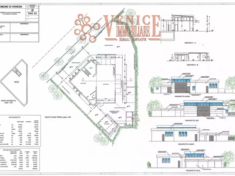 Immagine 2 di Capannone industriale in vendita  a Venezia
