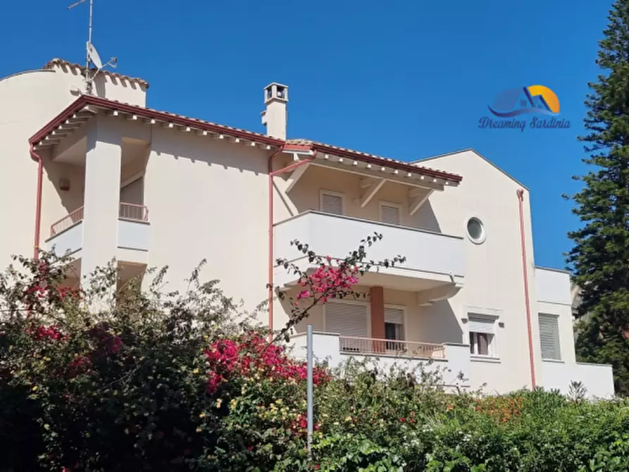 Immagine 1 di Casa bifamiliare in vendita  in via S'arrulloni a Cagliari