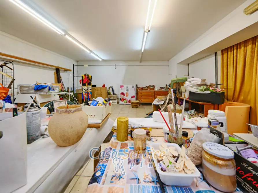 Immagine 18 di Negozio in vendita  in Via Duca D'Aosta a Supersano