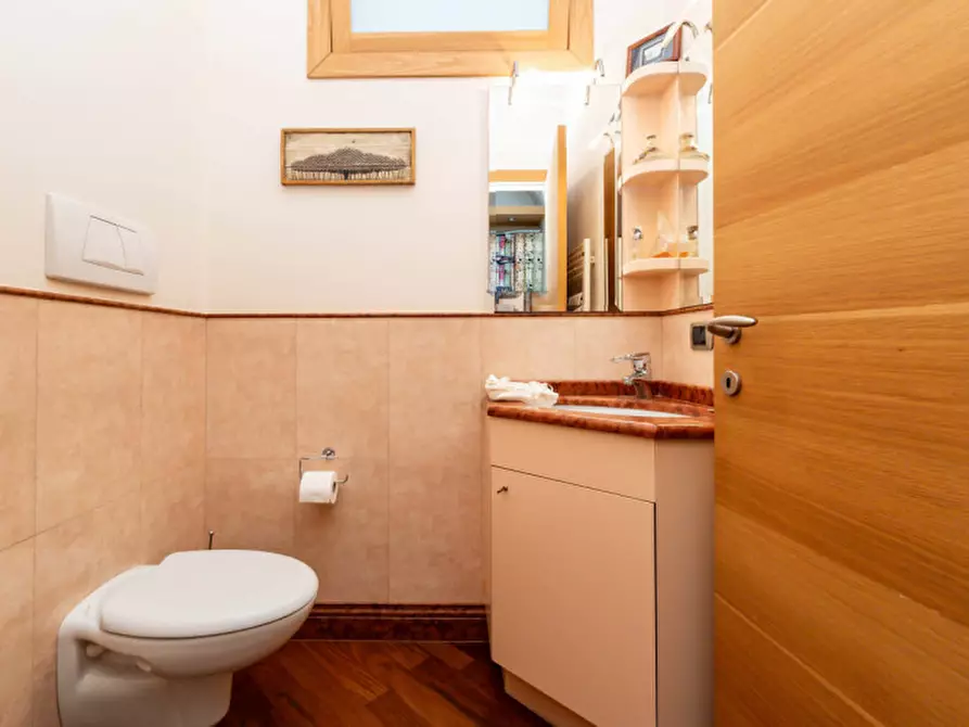 Immagine 18 di Appartamento in vendita  in via Enrico Noe 4 a Milano