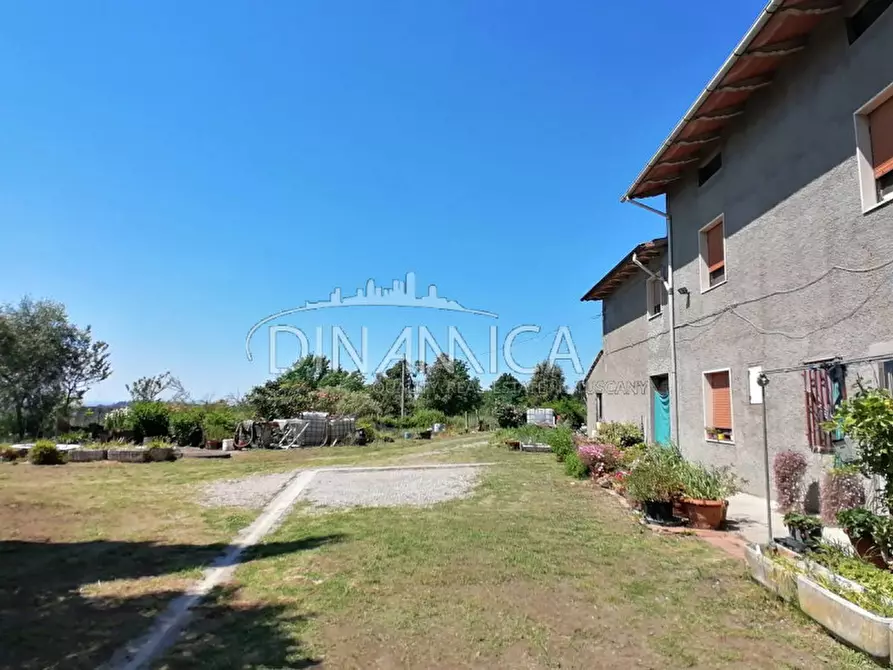 Immagine 7 di Casa indipendente in vendita  a Santa Maria A Monte