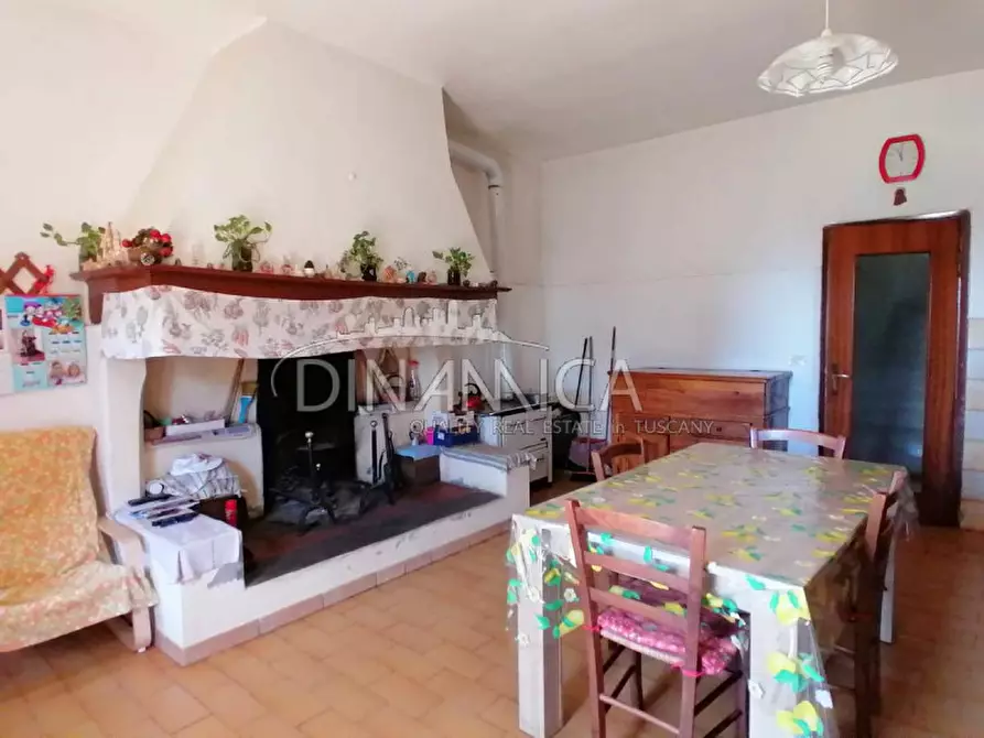 Immagine 13 di Casa indipendente in vendita  a Santa Maria A Monte